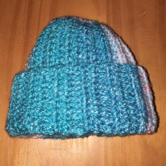 🌺 Baby hat, hand crocheted pink and blue - Picture 7 of 8
